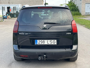 PEUGEOT 5008 (8 фото из 11)