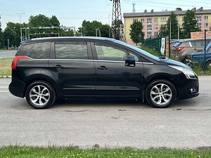 PEUGEOT 5008 (5 фото из 11)