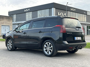 PEUGEOT 5008 (6 фото из 11)