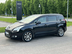 PEUGEOT 5008 (1 фото из 11)