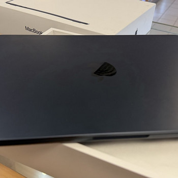 Apple Macbook Air 13 M4 2025 16/256 Mignight heas korras