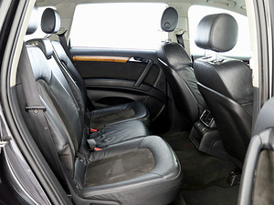 Audi Q7 S-Line Quattro ATM 3.0 TDI 171kW (7 фото из 7)