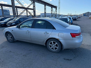 Hyundai Sonata Comfort ATM 2.4 119kW (4 фото из 7)