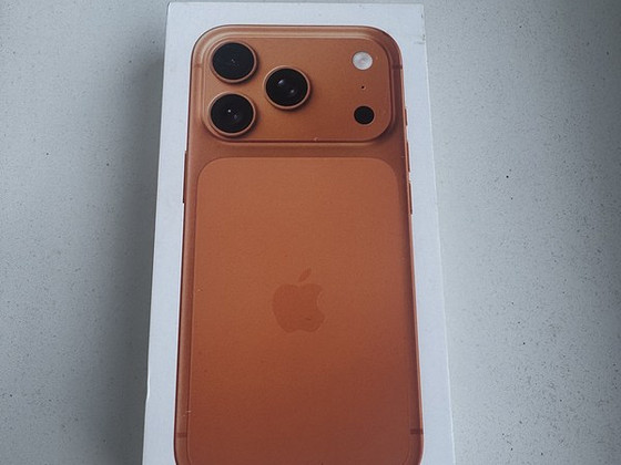Apple iPhone 17 Pro 1TB Cosmic Orange