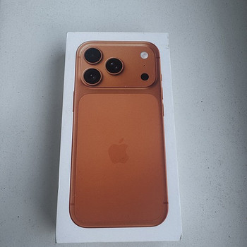 Apple iPhone 17 Pro 1TB Cosmic Orange
