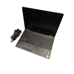 Ноутбук Dell Latitude E5570 + Зарядка (1 фото из 5)