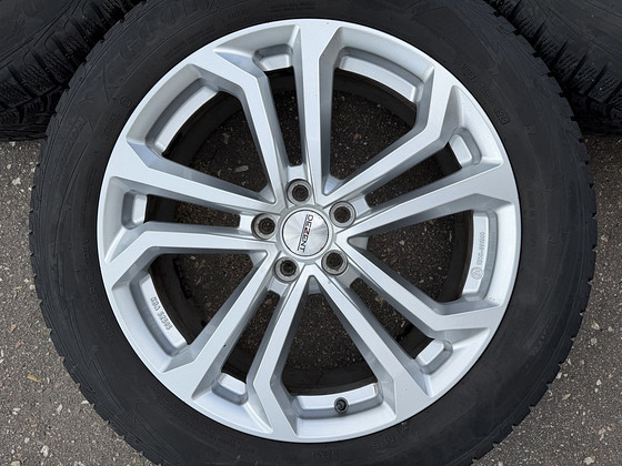 19" Dezent veljed 5x108 + 235/55/19 m+s Good Year