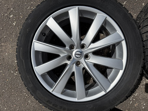 19" Volvo originaalveljed 5x108 + 235/55/19 Sailun m+s 8mm (6 foto / 10)