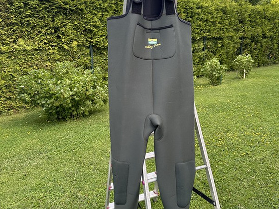 Neopreenist kahlamispüksid