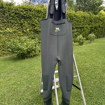 Neopreenist kahlamispüksid