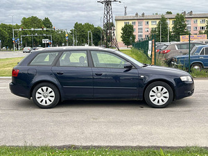 AUDI A4 AVANT (5 foto / 10)