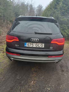 Audi Q7 (1 фото из 5)
