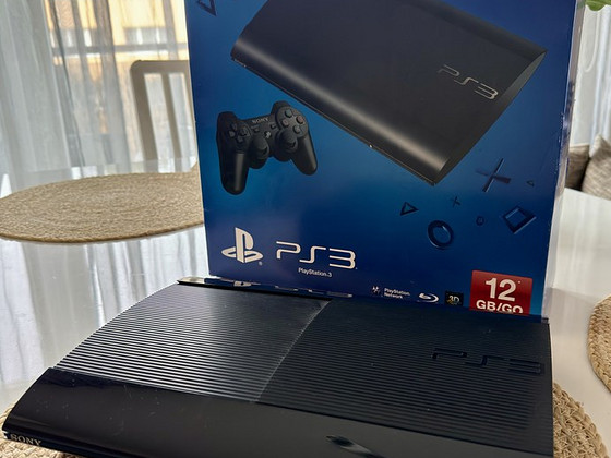 PlayStation 3 500ГБ + 11 игр