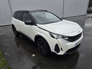 Peugeot 5008 2021 AT GT Black Pack Pano (1 foto / 15)