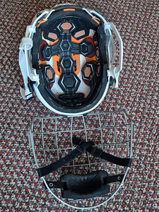 Vähe kasutatud jäähokikiiver CCM HTTracks 710 (3 foto / 4)