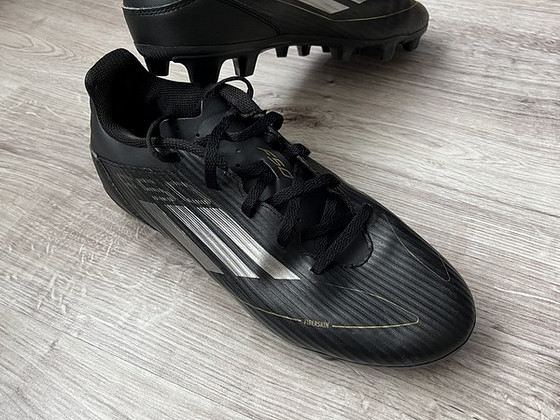 Jalgpallisaapad ADIDAS F50 suurus 42