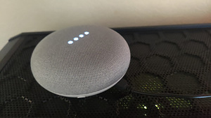 Google Home Mini Charcoal (1 foto / 4)