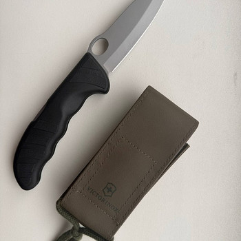 Victorinox Hunter Pro M Black koos vutlariga