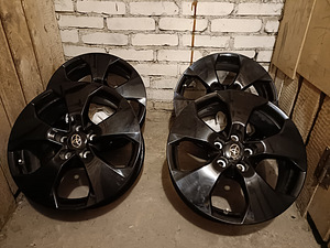 Диски Toyota R17 (2 фото из 3)