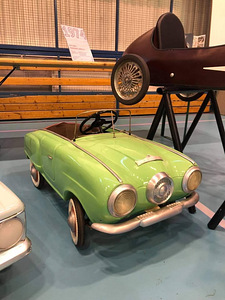 Moskvich Studebaker vana plekist pedaalauto (5 foto / 7)