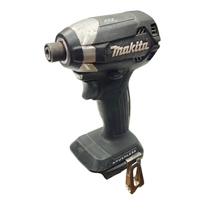 Akutrell Makita DTD153 ilma akuta (3 foto / 8)