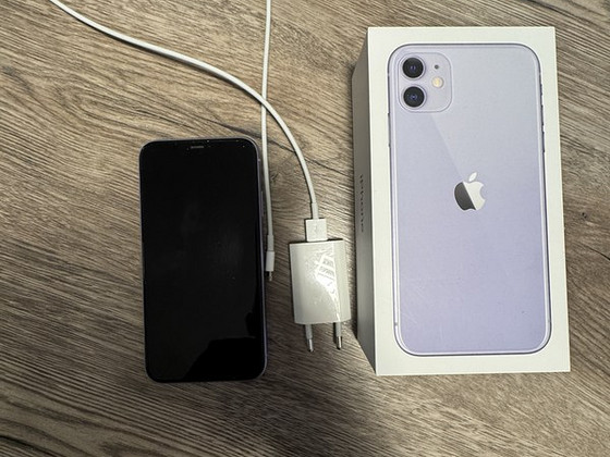 iPhone 11