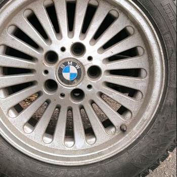 BMW originaalvelgede komplekt R16