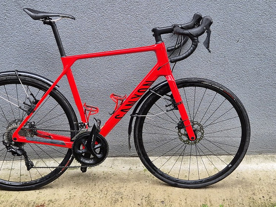 Maanteeratas Canyon Endurace CF 7