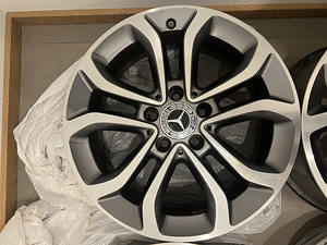 Mercedes-benz w205 5х112 диски R17 + TPMS (3 фото из 9)