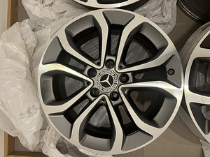 Mercedes-benz w205 5х112 диски R17 + TPMS (4 фото из 9)