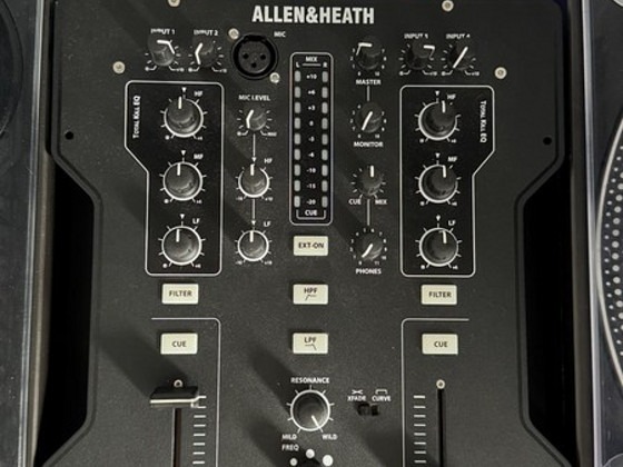 Allen & Heath Xone:23