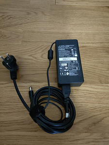 Toiteadapter koos kaabliga ADP2090 (2 foto / 2)