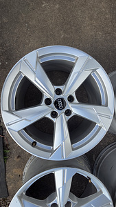 Audi A6 C8 5x112 18" (8 foto / 9)