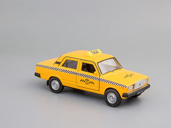 Модель автомобиля Lada VAZ 2107 такси