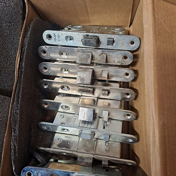 Замки для дверей, ручки, Assa, Abloy