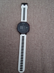 Garmin Forerunner 235 (1 фото из 3)