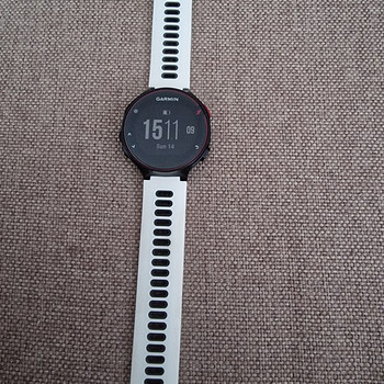 Garmin Forerunner 235