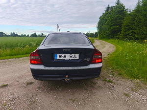 Volvo S80 2.4 D5 120KW (7 foto / 7)