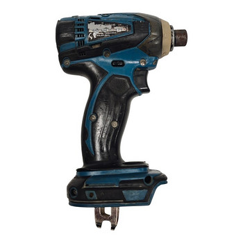 Аккумуляторная дрель Makita DTD146 на запчасти