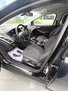 Продам Ford Focus (2 фото из 12)