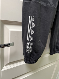 Штаны ADIDAS, размер 13-14 лет (4 фото из 5)