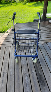 Rulaator käimistool (1 foto / 2)