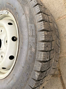 Продается оригинальный стальной диск Ford Transit 14" 1 шт. 5,5x14 ET60 (2 фото из 3)