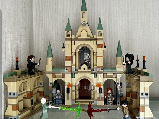 LEGO The Battle of Hogwarts