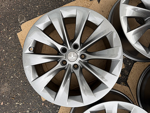19" Tesla Model S originaalveljed 5x120 (5 foto / 9)