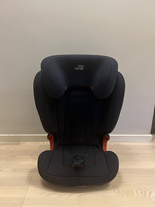 Britax Römer Kidfix 2R laste turvatool - kasutatud, heas seisukorras (1 foto / 5)