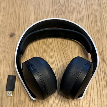 Sony juhtmevabad kõrvaklapid PS5 Pulse 3D, valge