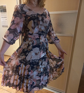 Uueväärne kleit suurusele L-XXL (5 foto / 6)