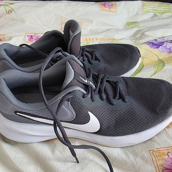 Оригинальные кроссовки Nike Revolution 7 — Размер 46 (30 см)