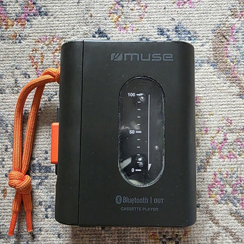 Кассетный плеер Muse с Bluetooth + коллекция из 17 кассет (А